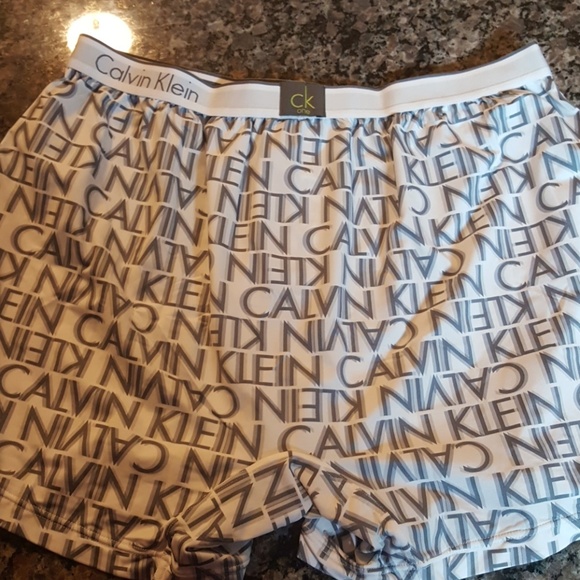 Calvin klein men's size large boxers - Picture 5 of 5